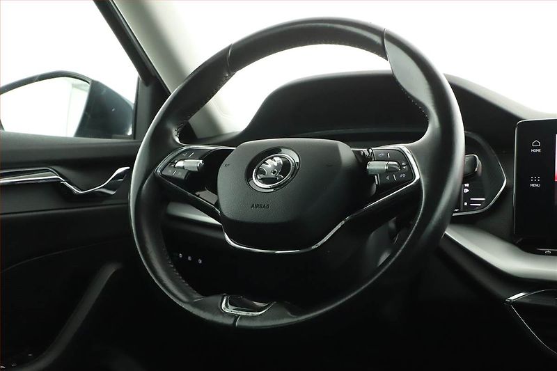 Škoda Octavia (2021) Ambition 1.0 TSI, Navi - fotka 8 z 21