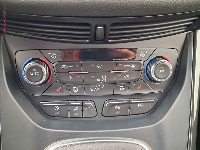 Ford Kuga (2017) 1.5 EB, ST-Line, navi, +ALU - fotka 12 z 19