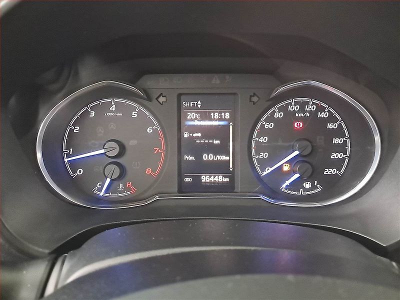 Toyota Yaris (2018) 1.5 Dual VVT-i, Serv.kniha - fotka 11 z 16