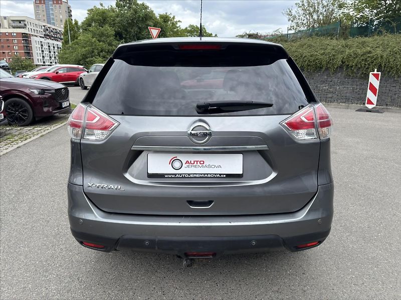 Nissan X-Trail 1,6 D PLNÝ SERVIS 360° PANORAM - fotka 4 z 44