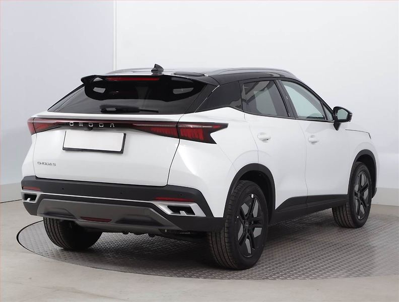 Omoda 5 (2026) 1.6 T, Ad. tempomat - fotka 5 z 22