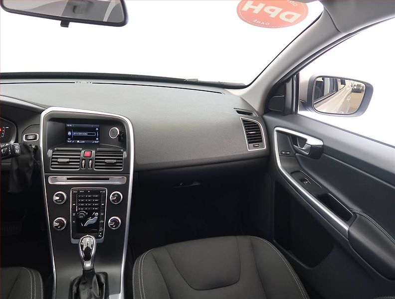 Volvo XC60 (2015) T5 AWD, 4X4, Automat - fotka 8 z 19