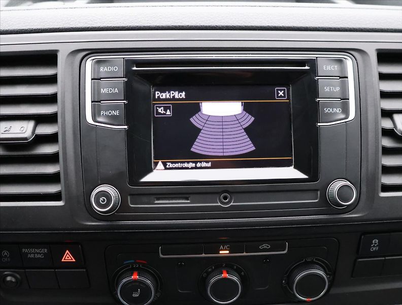 Volkswagen Transporter 2,0 TDI 75 kW Klima DPH CZ - fotka 19 z 28