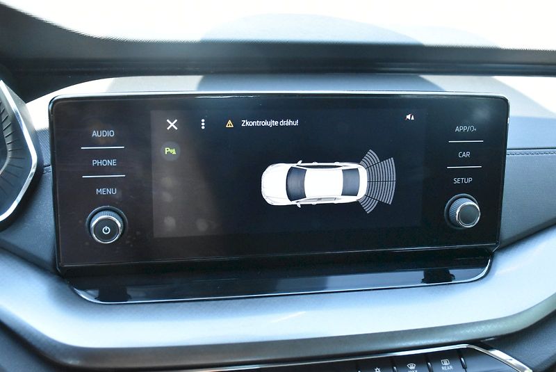 Škoda Octavia (2022) Ambition 2.0 TDI 85kW - fotka 19 z 31