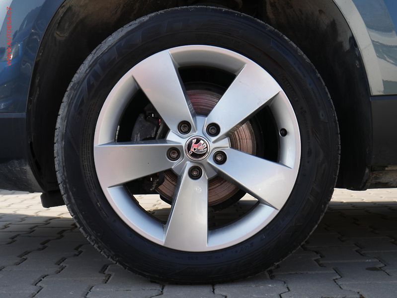 Škoda Karoq (2019) 1.6 TDi, Soleil, DSG, LED, - fotka 19 z 21