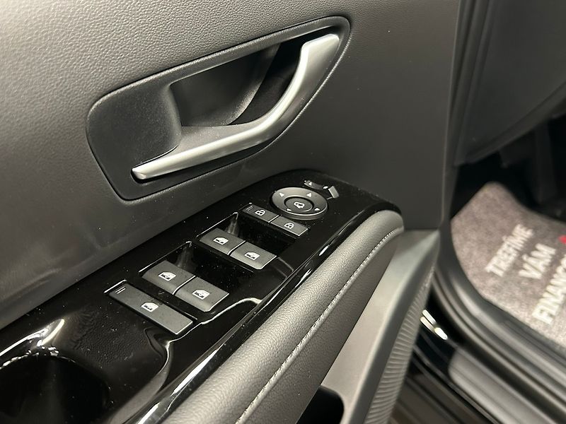 Hyundai Tucson (2026) 1.6 T-GDi HEV 4WD PremLux nové - fotka 19 z 67