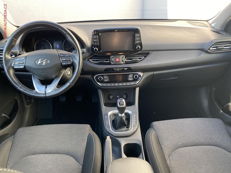 Hyundai i30 (2021) 1.6 CRDi, 2.maj,ČR, Smart - fotka 8 z 17