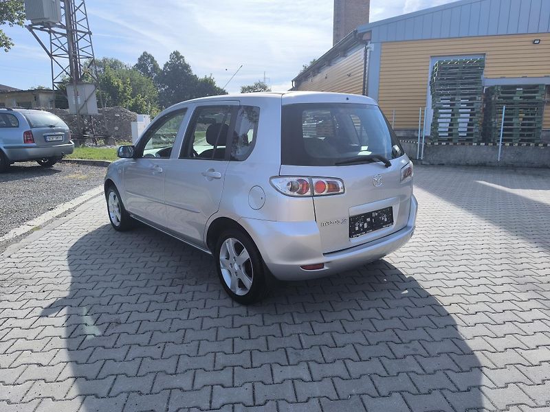 Mazda 2 (2007) 1.3 BENZÍN.DOL. KM - fotka 5 z 27