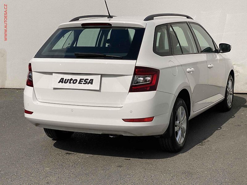 Škoda Fabia (2021) 1.0 TSi, 2.maj,ČR, Style, - fotka 4 z 18