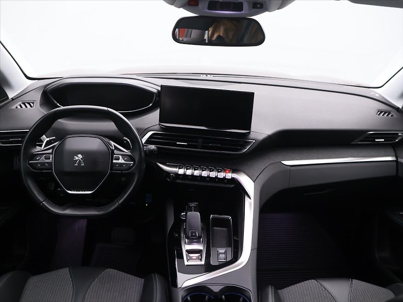 Peugeot 5008 1,5 HDI 130k Aut. Allure 7Míst - fotka 22 z 30