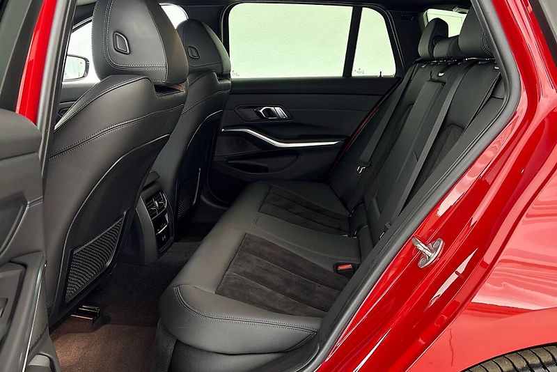 BMW Řada 3 řady 3 | 320d xDrive - fotka 8 z 24