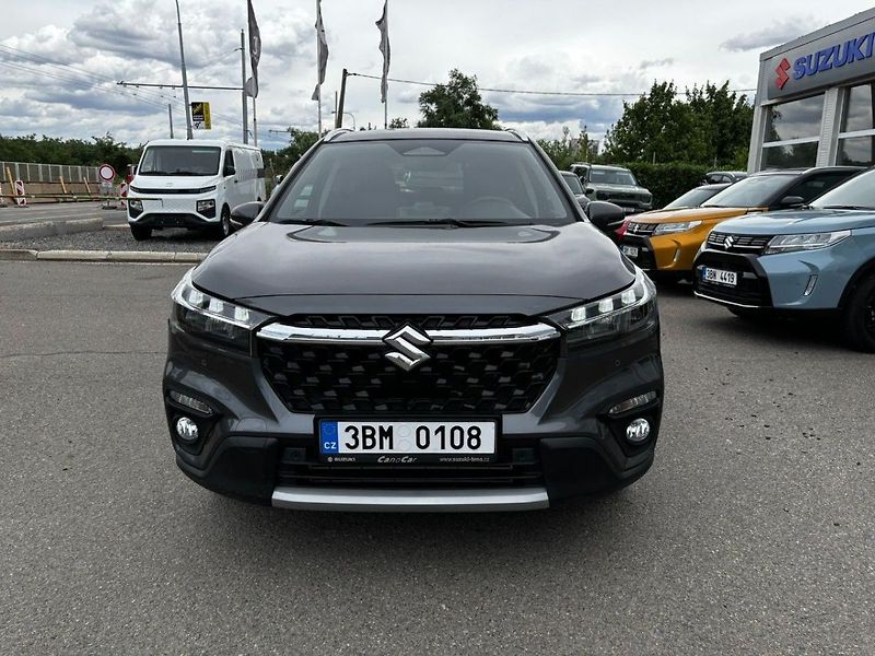 Suzuki S-Cross 4x4 automat Premium - fotka 2 z 12