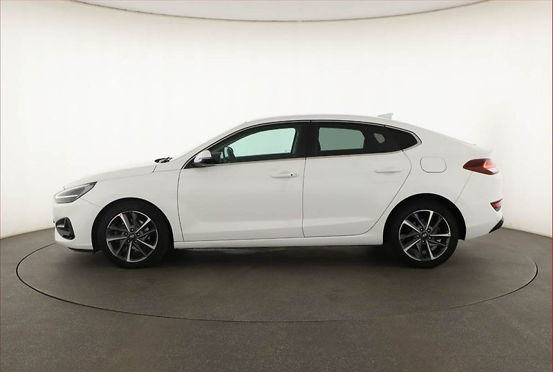 Hyundai i30 (2022) 1.5 T-GDI MHEV, Automat - fotka 3 z 16