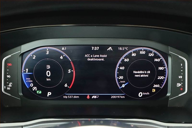 Volkswagen Touran (2020) R-Line 2.0 TDI, Automat - fotka 8 z 20