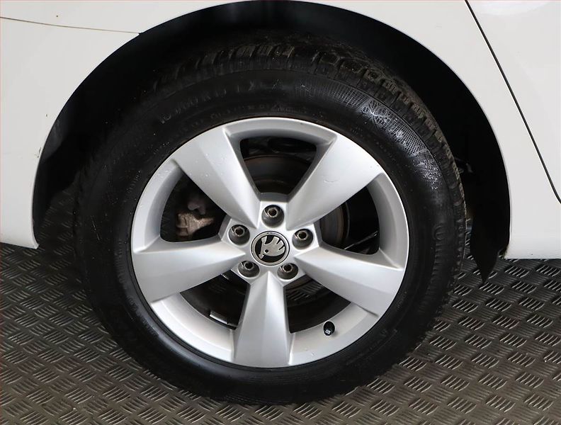 Škoda Rapid (2018) 1.4 TSI, Automat, Tempomat - fotka 15 z 18