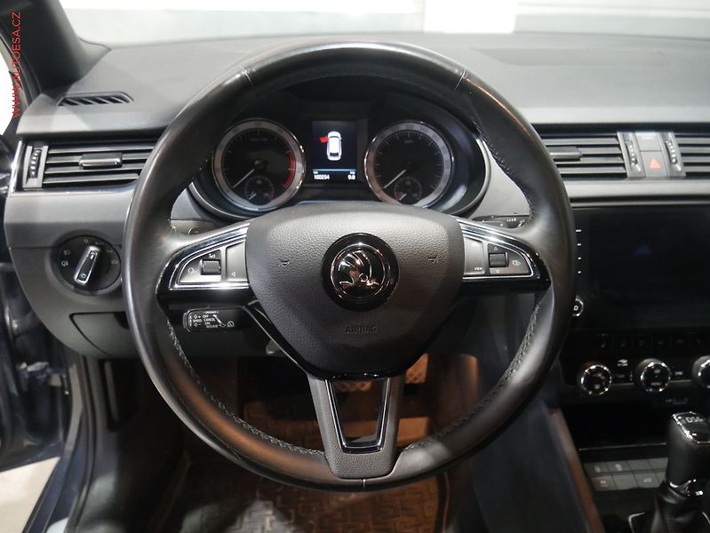 Škoda Octavia (2018) 2.0TSi, ČR, L&K, DSG, LED - fotka 13 z 24