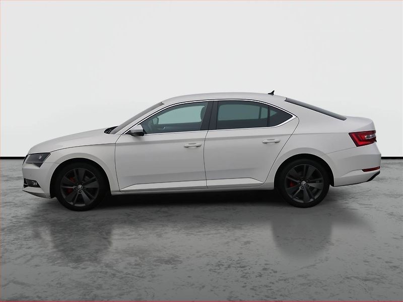Škoda Superb (2016) Style Plus 2.0 TDI, Automat - fotka 3 z 24