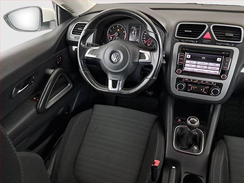 Volkswagen Scirocco (2010) Sport 1.4 TSI, Park. senzory - fotka 7 z 14
