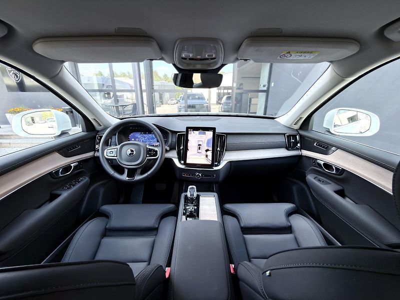 Volvo XC90 T8 AWD RECH. PLUS BRIGHT +kola - fotka 19 z 58