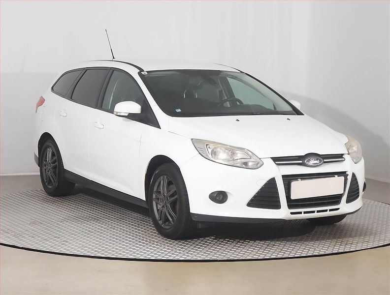 Ford Focus (2013) 1.6 TDCI, nová STK - fotka 1 z 14