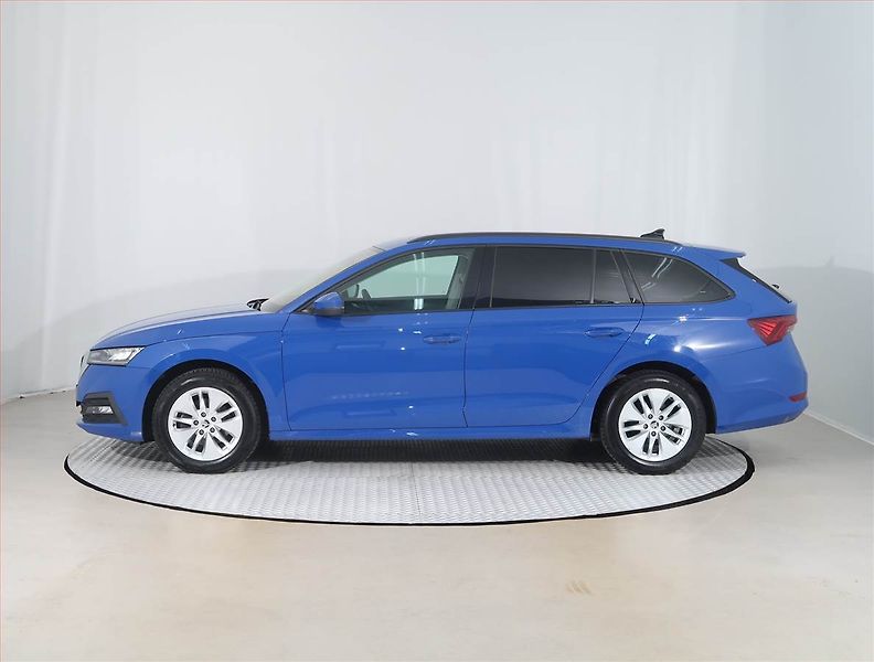 Škoda Octavia (2022) 2.0 TDI, Tempomat - fotka 3 z 15