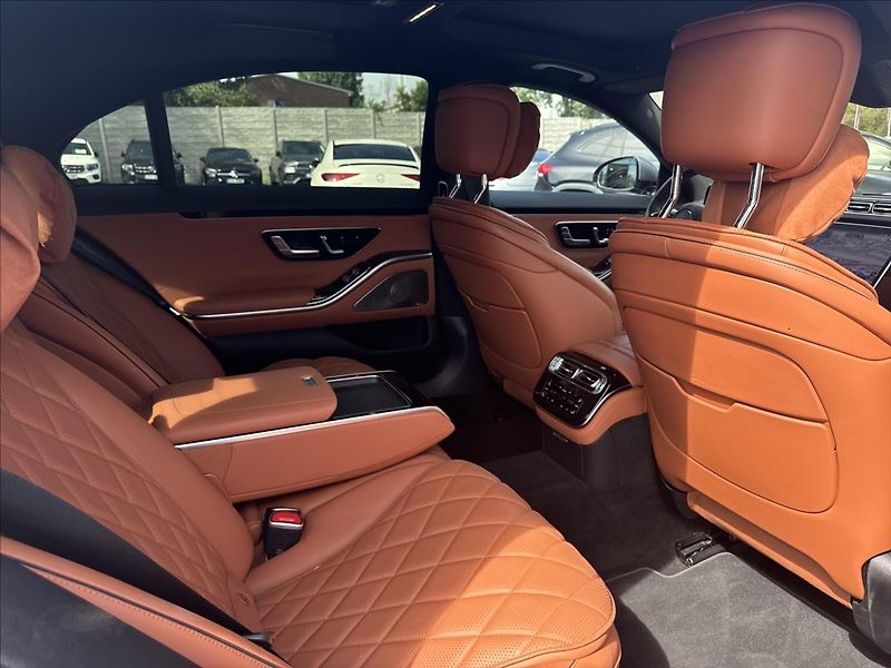 Mercedes-Benz Třídy S S 350d 4MATIC L - fotka 15 z 16