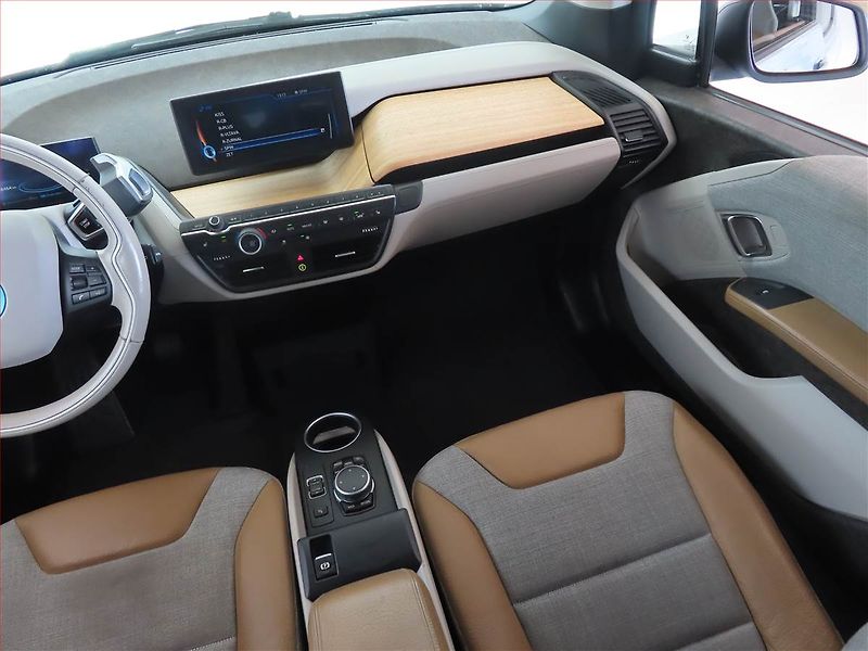 BMW i3 (2016) 60Ah REX, Automat, Tempomat - fotka 8 z 15