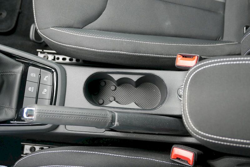 Škoda Kamiq (2025) 1.0 TSI 85 kW M6° Monte Carlo - fotka 18 z 35