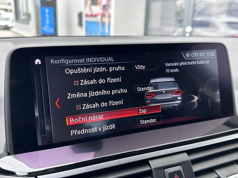 BMW X3 xDrive30d Model X-Line - fotka 21 z 27
