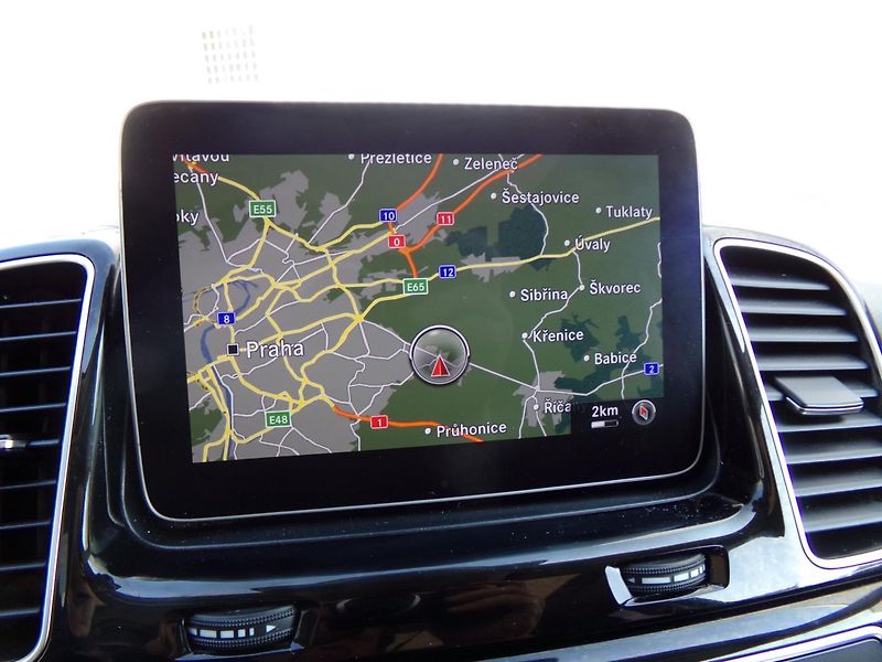 Mercedes-Benz GLE 3,0   350 CDI 4MATIC - fotka 12 z 29