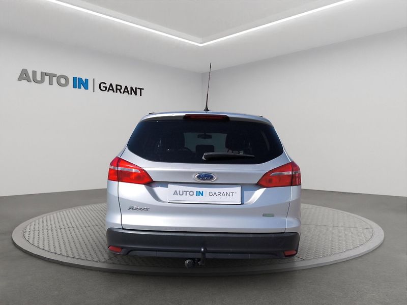 Ford Focus (2015) TREND SPORT 1.0 92kW, ČR, Serv - fotka 6 z 20