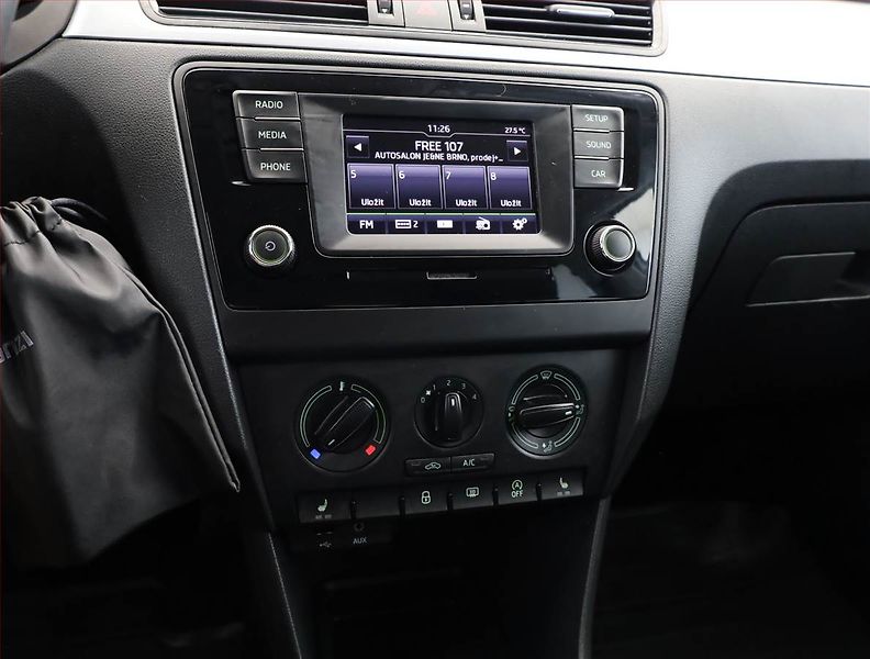 Škoda Rapid (2016) Spaceback 1.2 TSI, Serv.kniha - fotka 10 z 17
