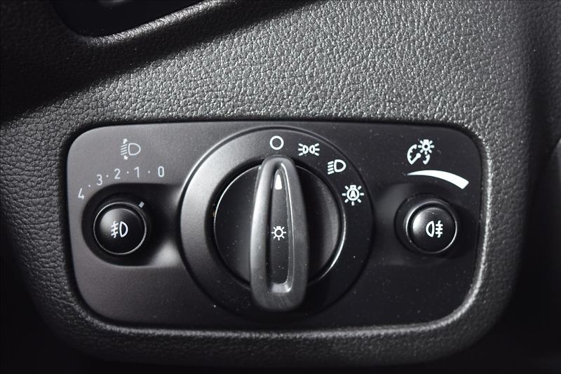 Ford C-MAX 1,0 I 92KW PO ROZVODECH ALU - fotka 34 z 53