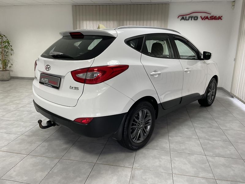 Hyundai ix35 1.6 GDi ČR REZERVACE  - fotka 12 z 27