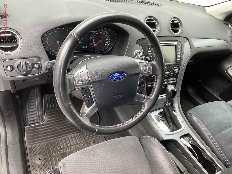 Ford Mondeo (2014) 2.0TDCi, Titanium, AT, bixen - fotka 13 z 19