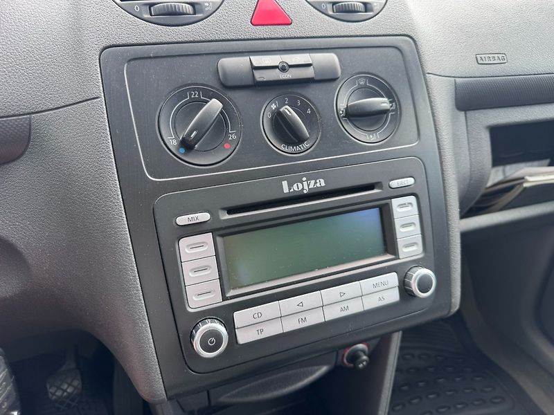Volkswagen Caddy (2006) 1,9 TDI 77KW TAŽNÉ 2X PNEU STK - fotka 29 z 44