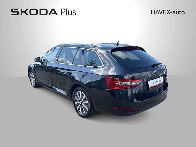 Škoda Superb (2022) Combi 2.0 TDI DSG Style - fotka 32 z 34