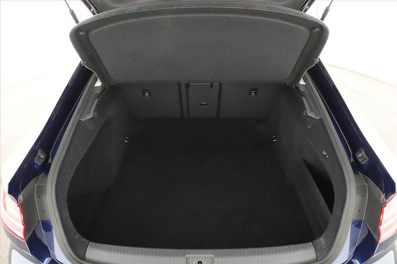Volkswagen Arteon (2018) 2.0 TDI - fotka 19 z 21