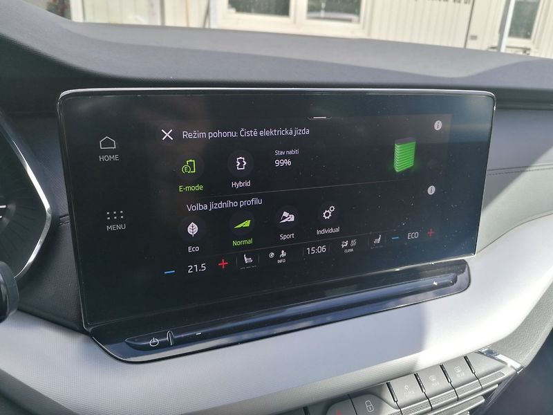 Škoda Octavia (2021) 1.4 TSi iV PHEV 150kW Plug in - fotka 32 z 39