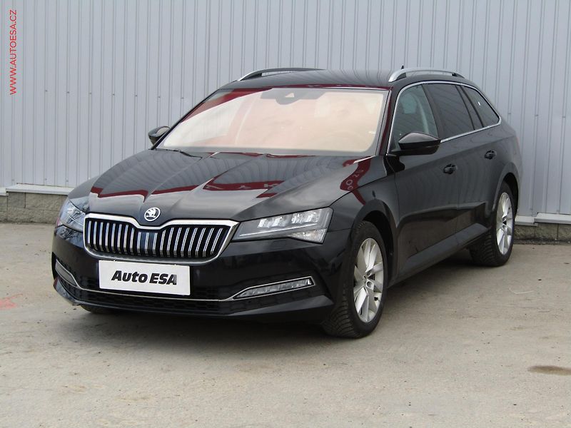Škoda Superb (2021) 2.0 TDi, Style, DSG, LED - fotka 3 z 21