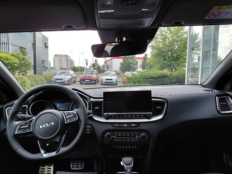 Kia XCeed GT-LINE 1,6 T-GDi GPF 7DCT 132 - fotka 12 z 12