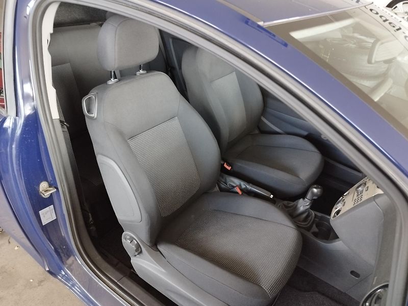 Opel Corsa (2009) 1,2i,59KW.KLIMA,SERVISNÍ KNIHA - fotka 10 z 23