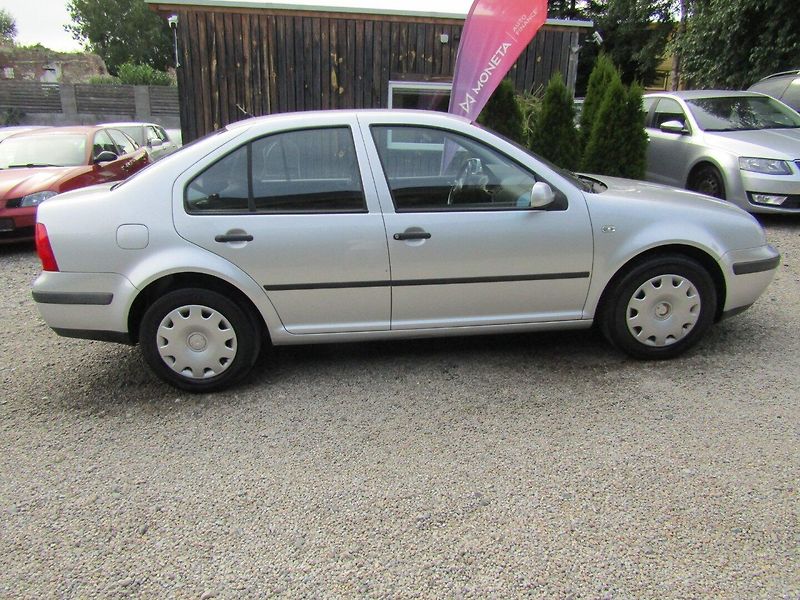 Volkswagen Bora (2000) 1.9 TDI 66kW  BEZ KOROZE - fotka 9 z 33