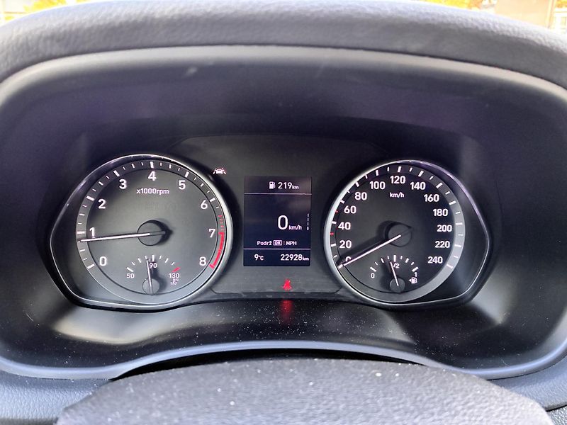 Hyundai i30 1.5DPi 81kW COMFORT ALU        - fotka 13 z 23