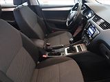 Škoda Octavia (2015) 1.6 TDI, Navi, Tempomat - náhled 9