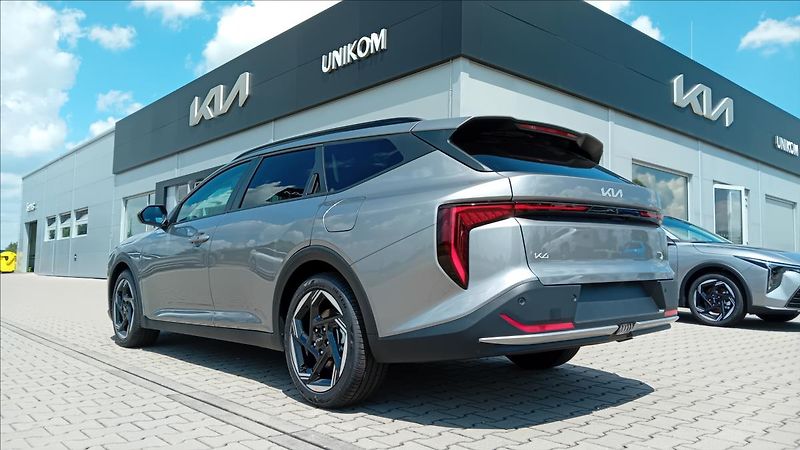 Kia K4 1,6 T-GDi 7DCT EXCLUSIVE - fotka 5 z 9