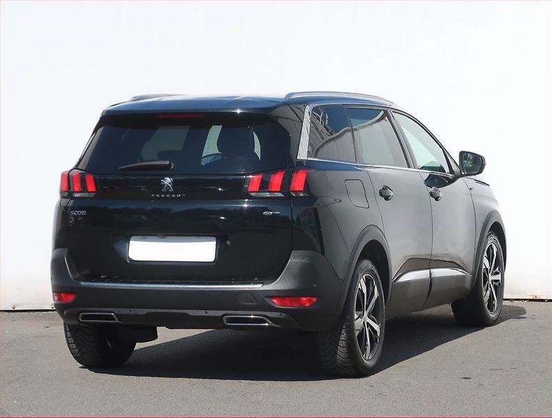 Peugeot 5008 (2018) GT Line 2.0 BlueHDi, Automat - fotka 5 z 23
