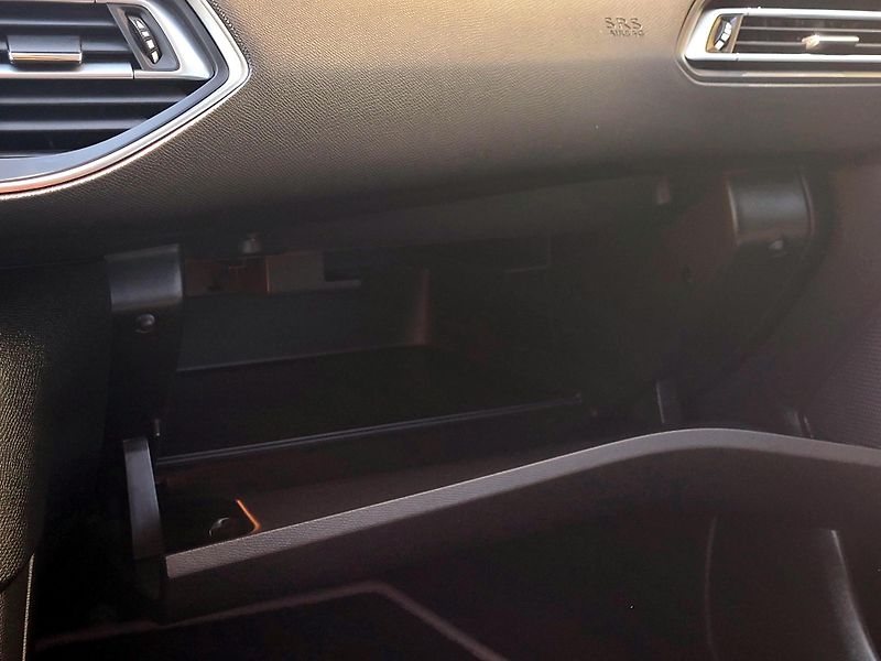 Peugeot 308 HDi DIGIKLIMA,MÁLO NAJETO    - fotka 34 z 47
