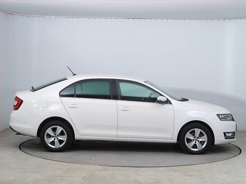 Škoda Rapid (2019) Style 1.0 TSI, Navi, Bi-Xenony - fotka 6 z 15