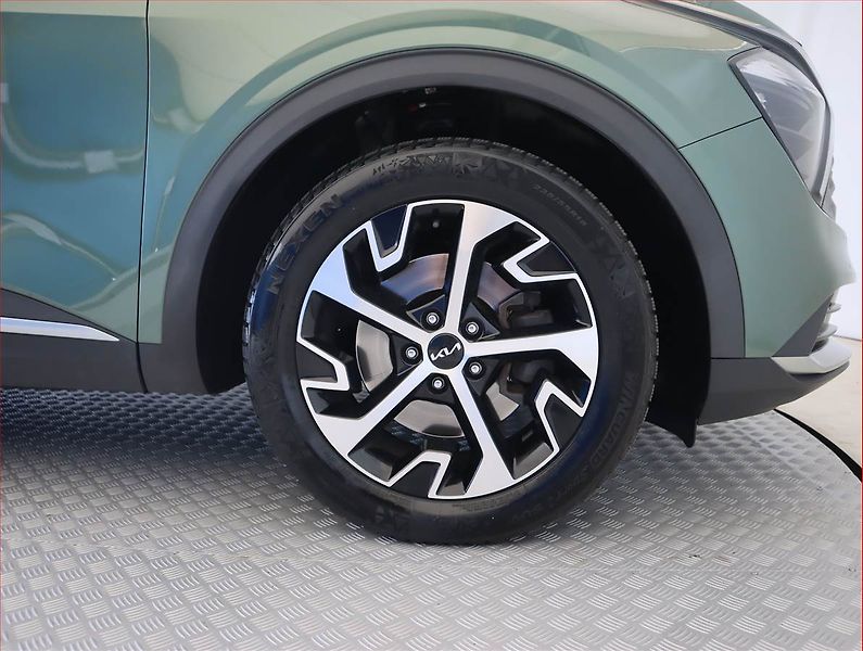 Kia Sportage (2022) 1.6 T-GDI MHEV - fotka 15 z 23